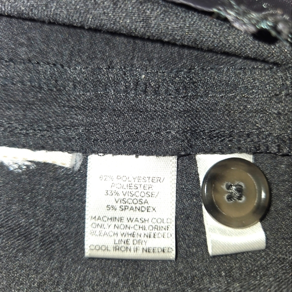 LOFT JULIE STYLE GREY FLAIR LEG  PANTS.  SIZE 8. BARELY WORN. - Picture 4 of 4